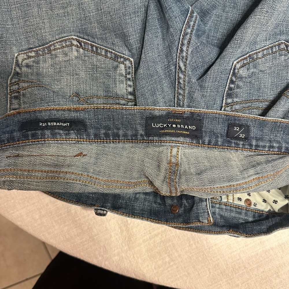 Lucky Brand Women's Straight Leg Blue Jeans - Picture 4 of 4